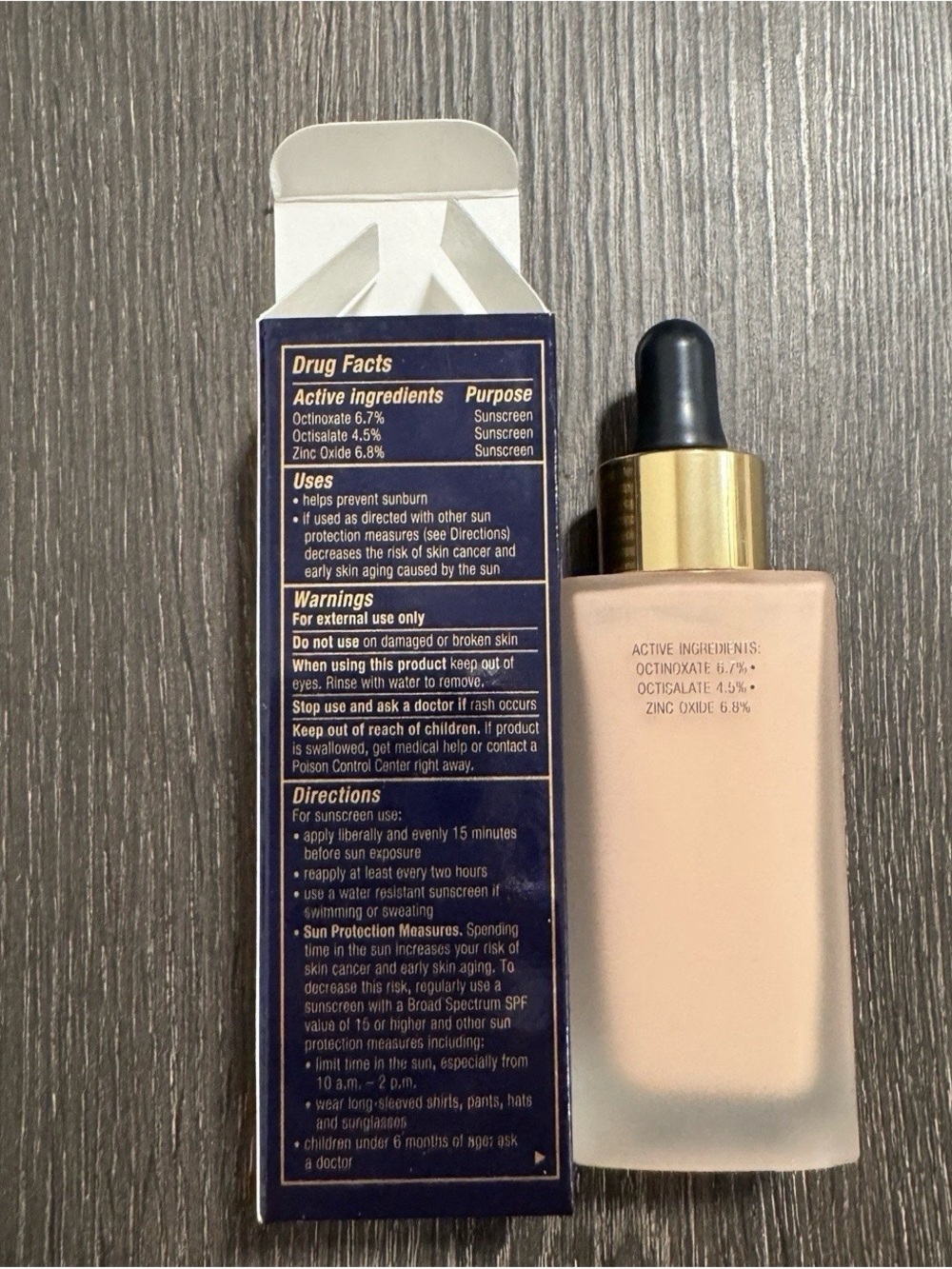 Estee Lauder Futurist SkinTint Serum Foundation 2C3 FRESCO 30ml - Picture 2 of 3